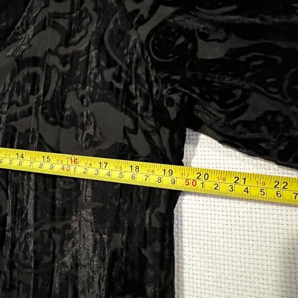 Black Burnout Velvet Peasant Top Floral Semi Sheer Fairy Whimsey Goth Size L - Picture 5 of 11